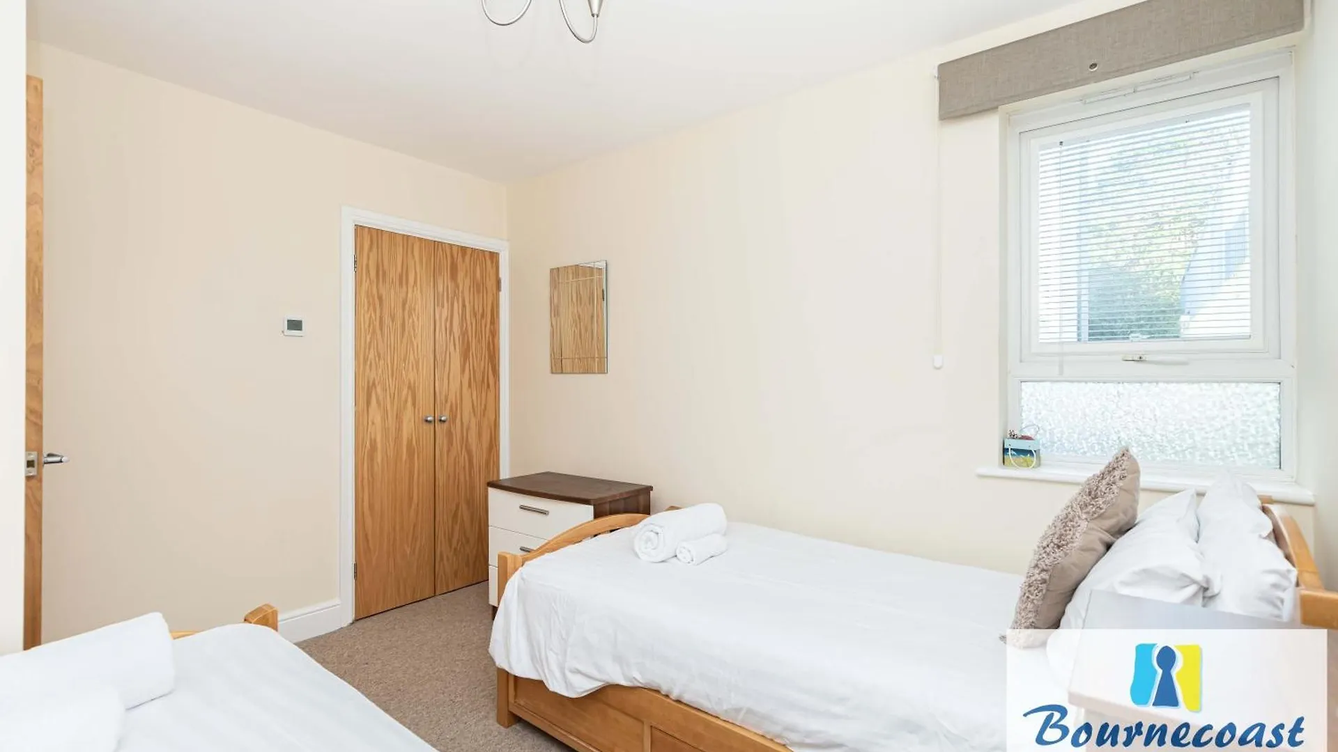 Bournecoast - Modern Apartment By Sandy Beaches - Fm9627 Bournemouth