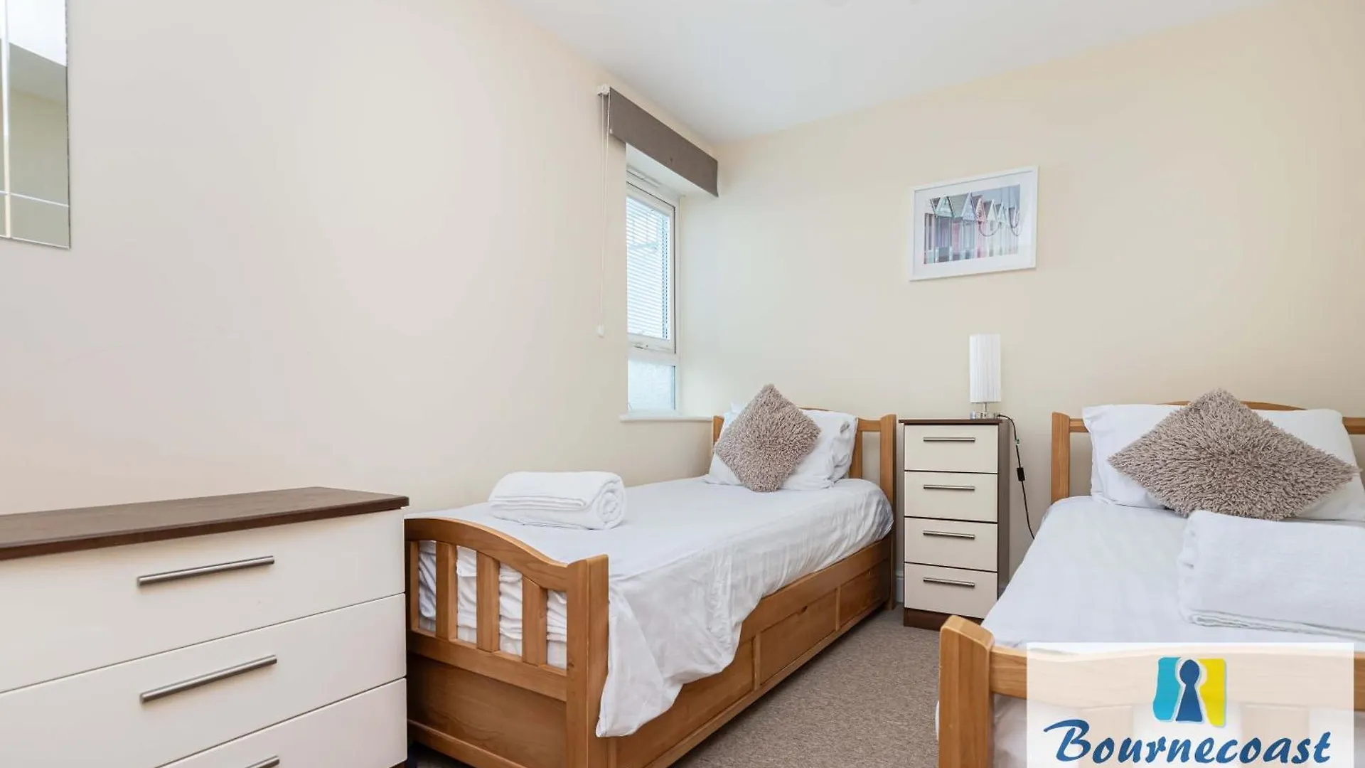 Bournecoast - Modern Apartment By Sandy Beaches - Fm9627 Bournemouth