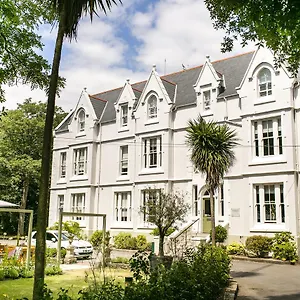 The House Hotell